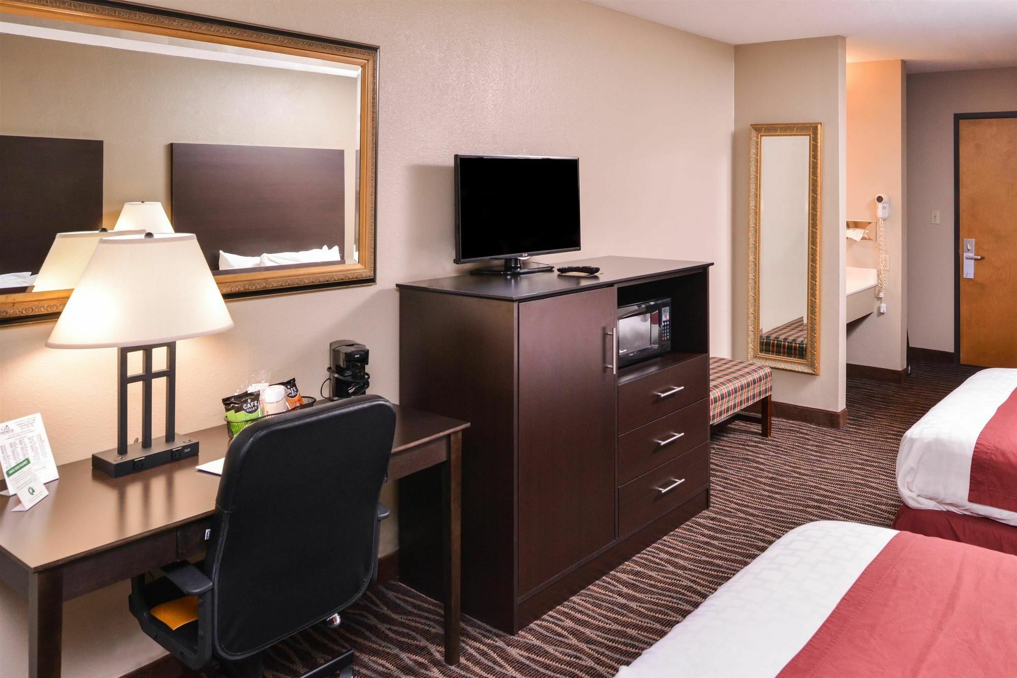 Baymont By Wyndham Sioux Falls North,I-29,Russell St, Airport Εξωτερικό φωτογραφία